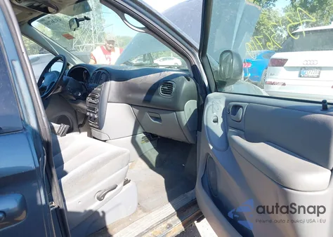 2005 Dodge Grand Caravan Sxt z USA, uszkodzony, nr VIN 2D4GP44L95R228892